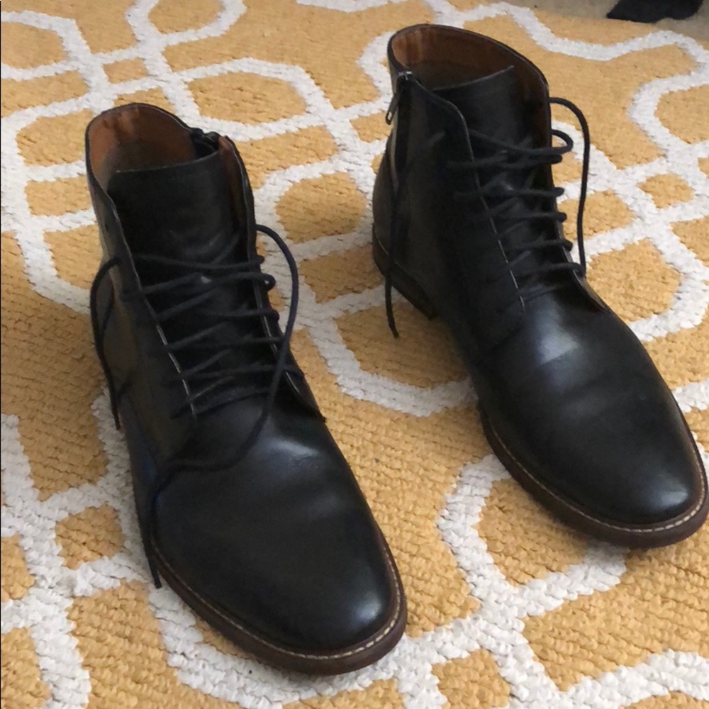 Men’s size 10 boots